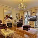 Luxury 3 Bedroom Champs-Elysees