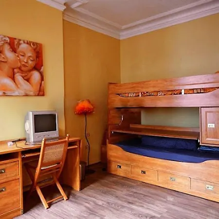 Apartment Luxury 3 Bedroom Champs-elysees Paris