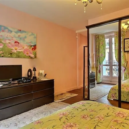 Luxury 3 Bedroom Champs-elysees Parigi